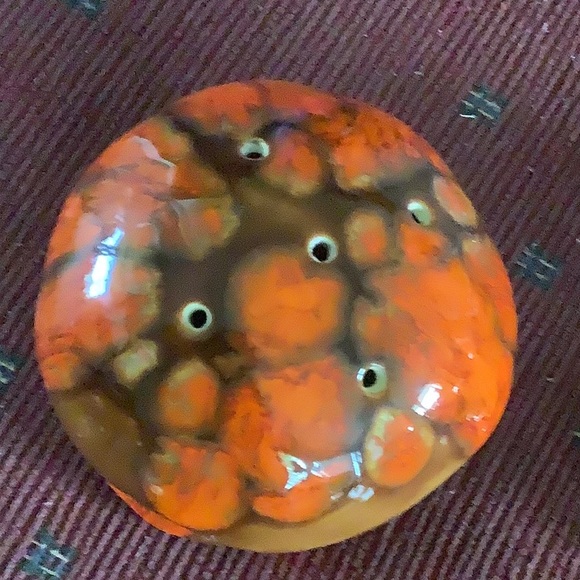 Vintage 1978 Hobbyist Ceramic Mushroom Shaker - Picture 5 of 5